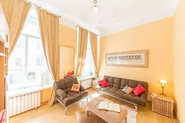 City of Rivers Malaya Morskaya 19