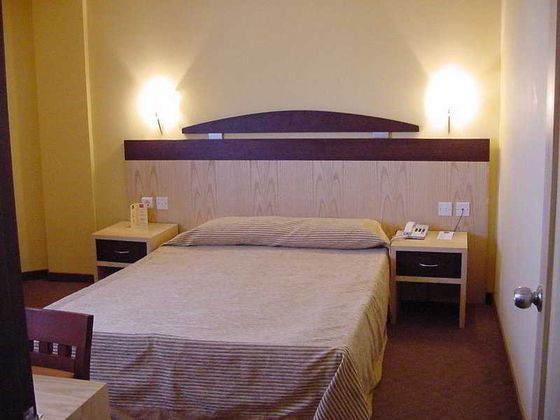 City Royal Hotel