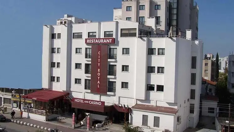 City Royal Hotel