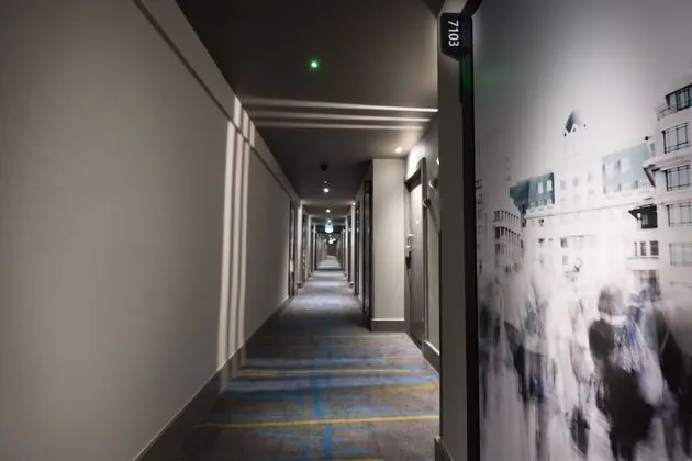 City Sleeper at Royal National Hotel - İç Mekan