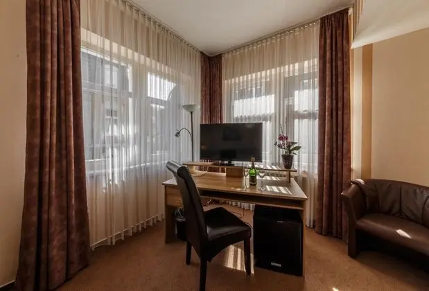 CityHotel Stolberg - İç Mekan