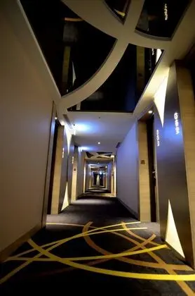 City Suites - Kaohsiung Chenai - İç Mekan