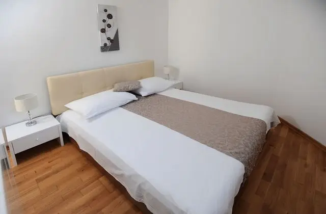 Citybreak Apartman With Private Beach Near Split - Oda