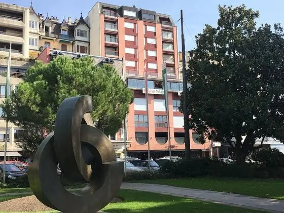 citycentre lake view apartment - Dış Mekan