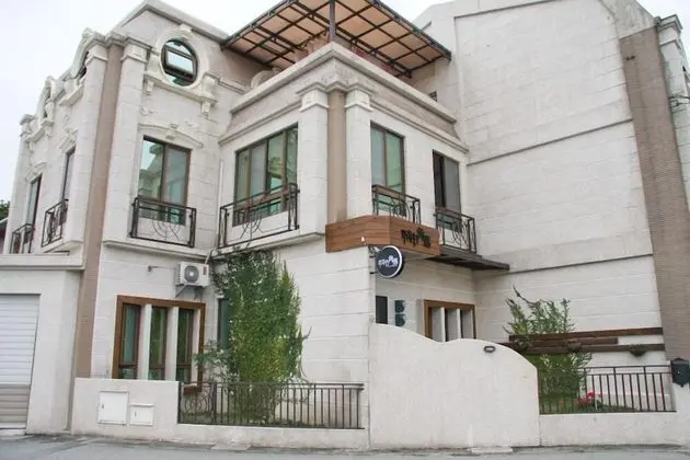 citycornerbnb