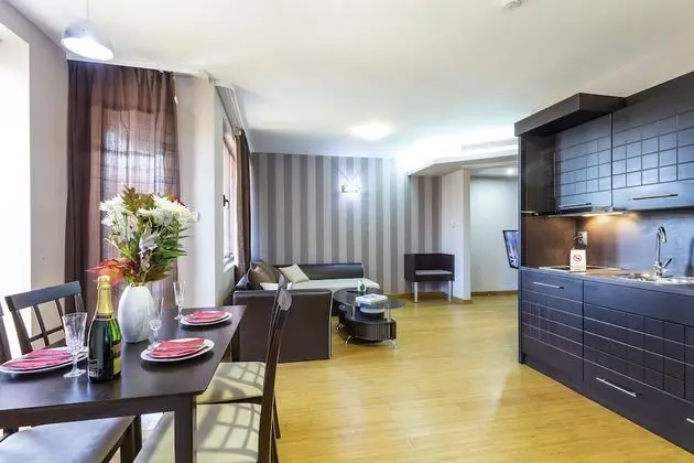 CityHome Aparthotel - Oda