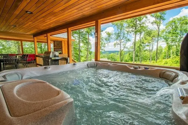 Cj's Mountain Lodge - Havuz