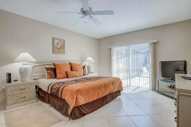 Claire's Southern Dunes Vacation Home - Oda