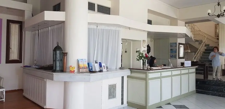 Clara Hotel - Lobi
