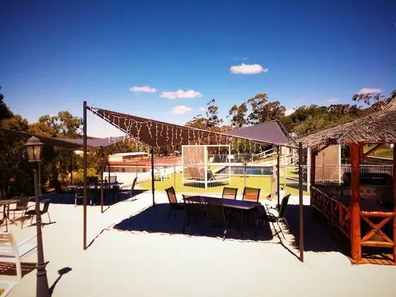 Clare Valley Motel - Havuz