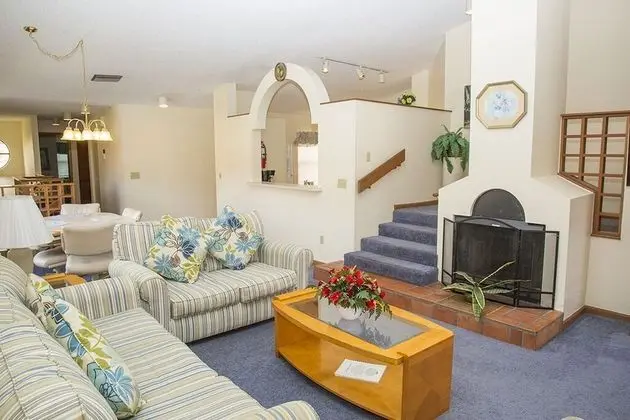 Claremont Holiday Home