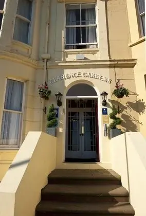 The Clarence Gardens Hotel - Dış Mekan