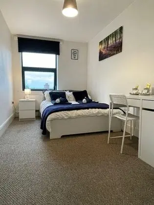 Clarendon Luxury Gated City Apartments - Oda