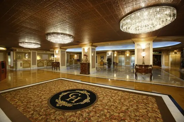 The Claridge, a Radisson Hotel