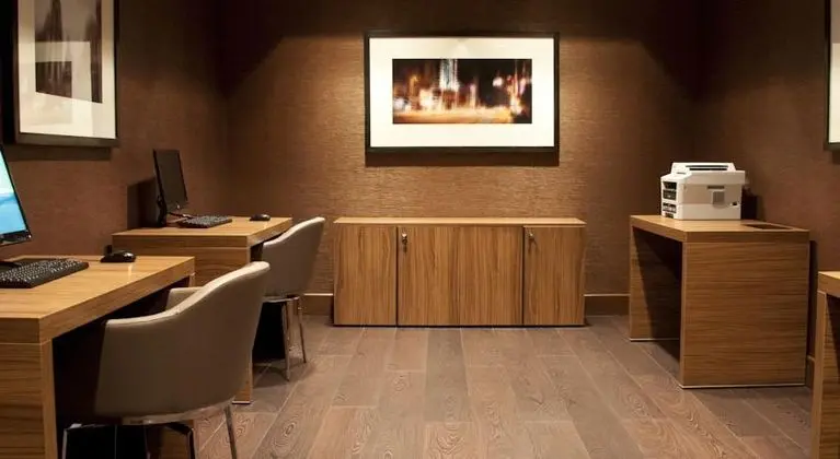 Claridge - Lobi