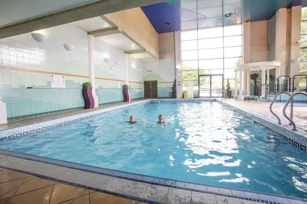 Clarion Cedar Court Wakefield Hotel - Havuz