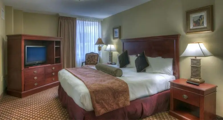 Clarion Collection Hotel Arlington Court Suites