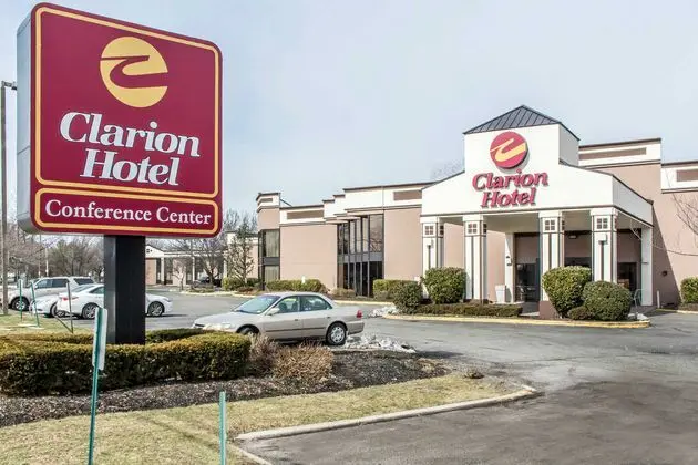 Clarion Hotel & Conference Center Bohemia