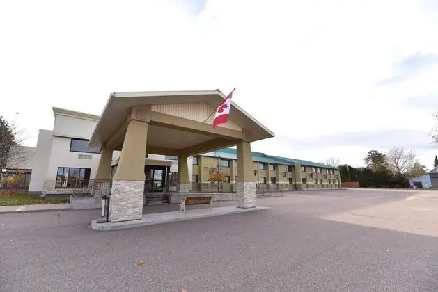 Clarion Hotel & Conference Centre Pembroke