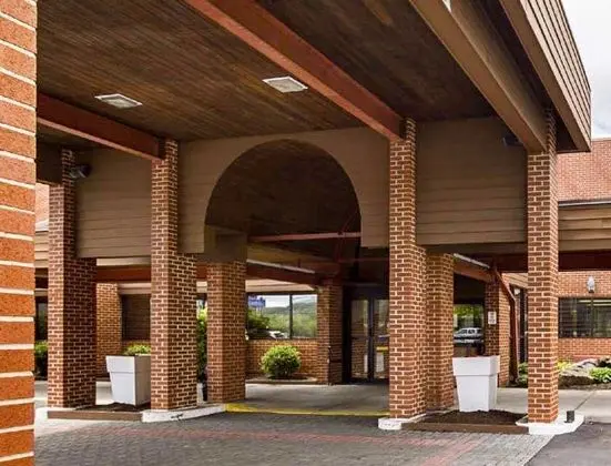 Clarion Inn Altoona Area