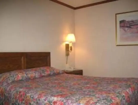 Clarion Inn & Convention Center Emporia