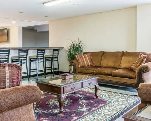 Clarion Inn I-94 near Expo Center - Lobi
