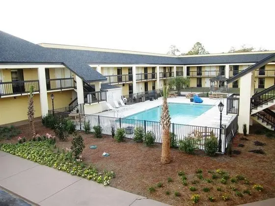 Clarion Inn Mt. Pleasant