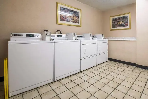 Clarion Inn Pueblo Area