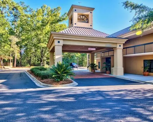 Clarion Inn & Suites Aiken - Dış Mekan