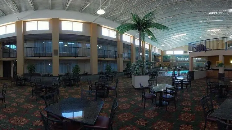 Clarion Inn & Suites Airport Area