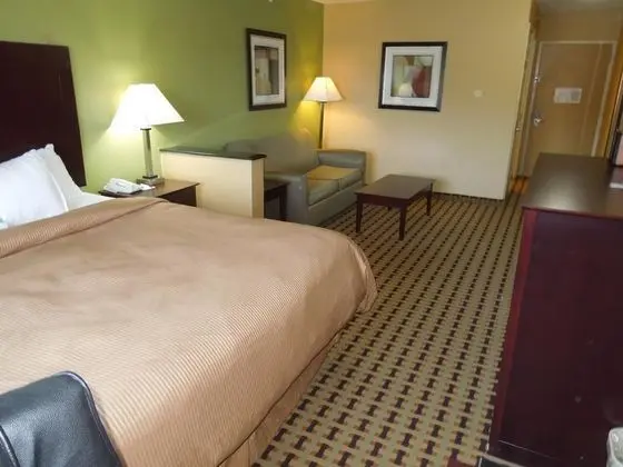 Clarion Inn & Suites Atlantic City North