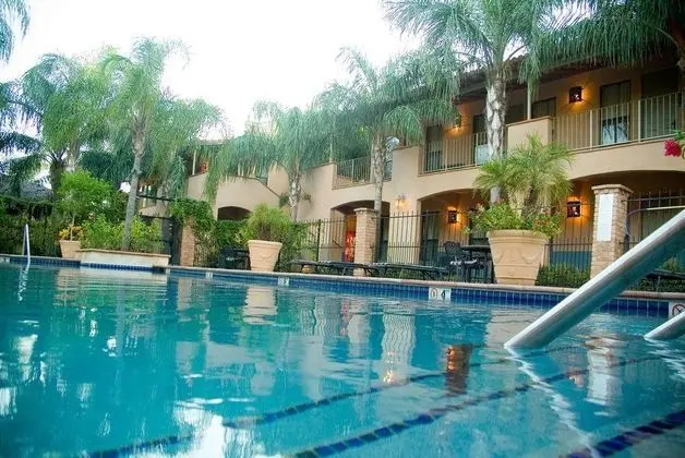 Clarion Inn & Suites