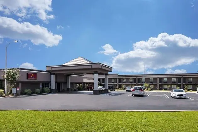 Clarion Inn & Suites Russellville I-40 - Dış Mekan