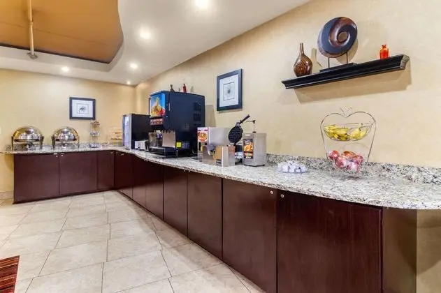 Clarion Inn & Suites West Knoxville