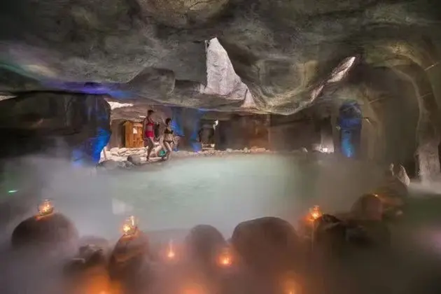 Clarion Resort Leishan Hot Spring Resort - Spa