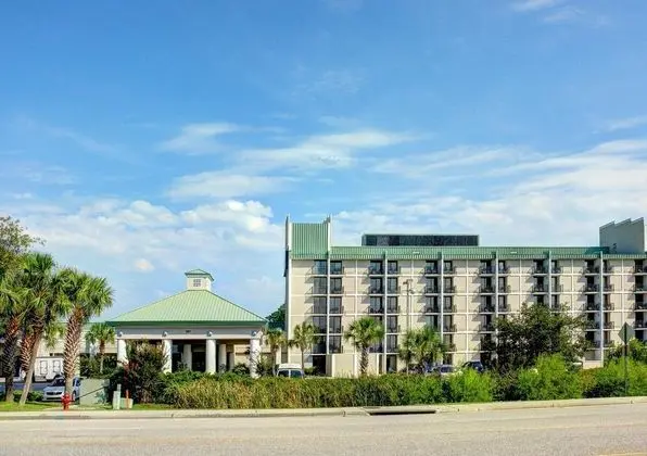 Clarion Hotel - Lobi