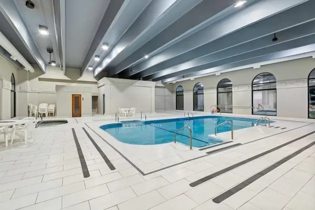 Clarion Hotel at the Palace - Havuz