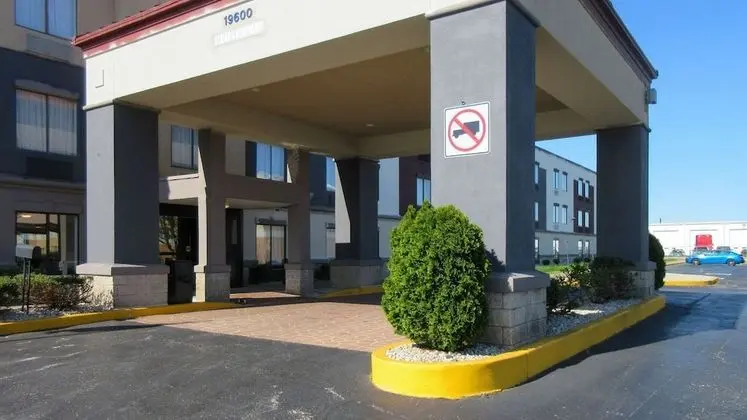 Clarion Pointe - Öne Çıkan Resim