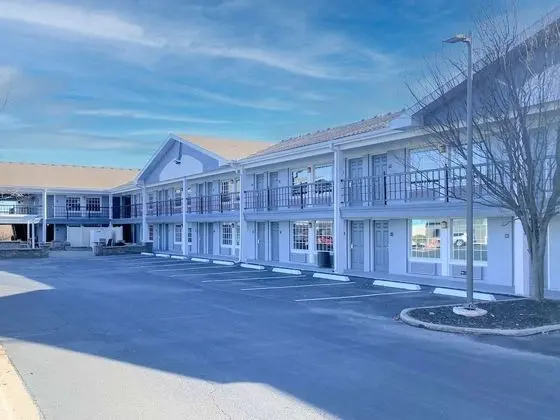 Clarion Pointe