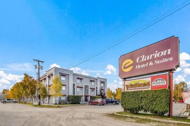 CLARION HOTEL SUITES Fairbanks