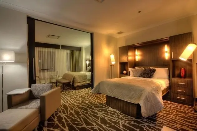 Clarion Hotel & Suites Winnipeg