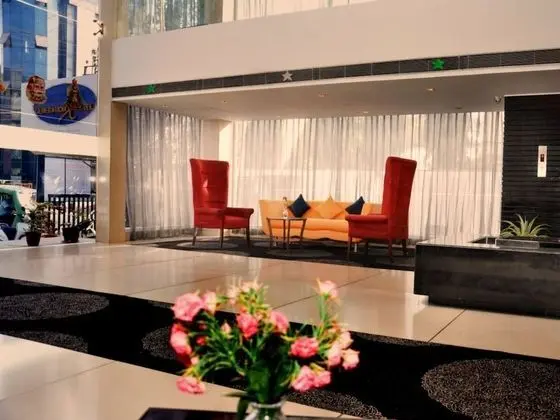 Hotel Clarks Collection Bhavnagar - Lobi