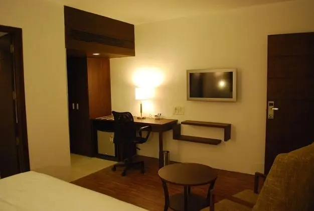 Hotel Clarks Collection Bhavnagar - Oda