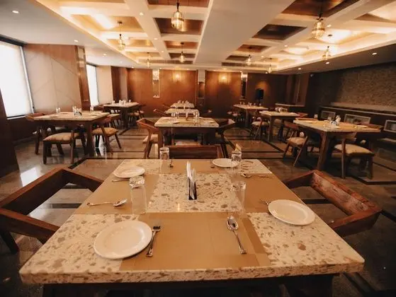 Clarks Inn Express Dehradun - Yerinde Yemek