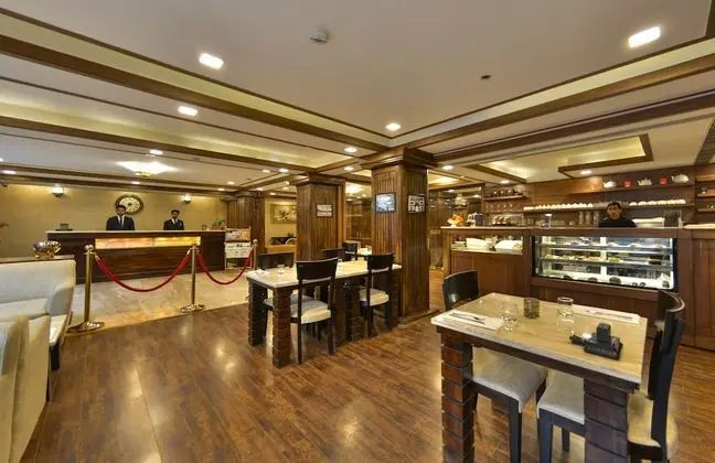 Clarks Inn Srinagar - Lobi