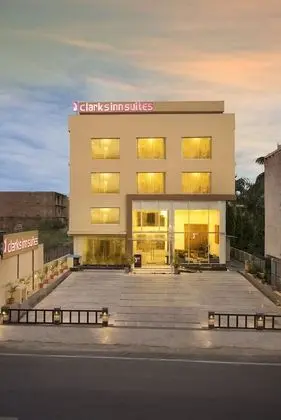 Clarks Inn Suites Katra - Dış Mekan