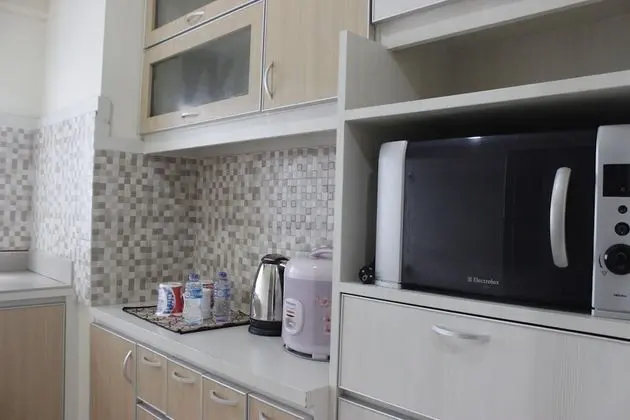 Classic 3BR At Braga City Walk Apartment - Mutfak