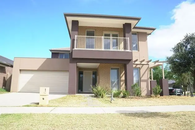 Classic 6brm Villa in Melbourne - Dış Mekan