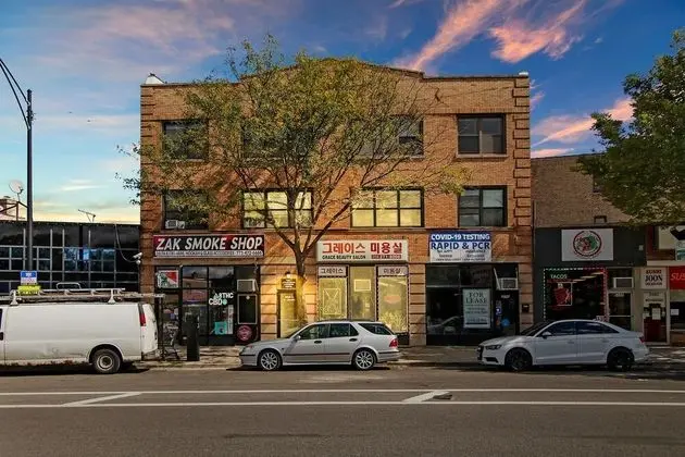 Classic & Charming 2BR Apt in Lincoln