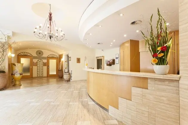 Classic Hotel Harmonie - Lobi